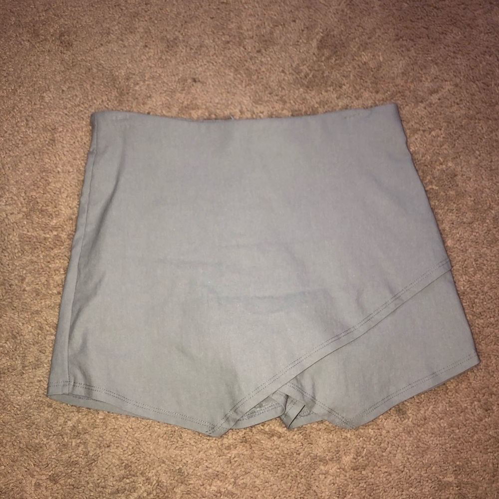 Gray skort